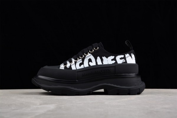 Alexander McQueen Tread Slick Lace-up Black/White