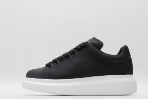 Alexander McQueen Oversized Sneaker Black